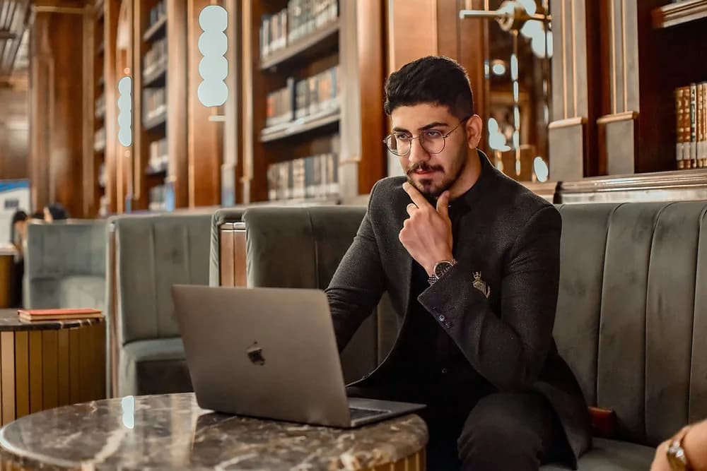 The Return of the Generalist CEO (And What It Means for the C-Suite)